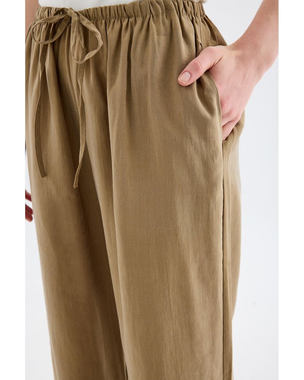 Monlicia Natural Neutrals Novelle Modal Balloon Pants