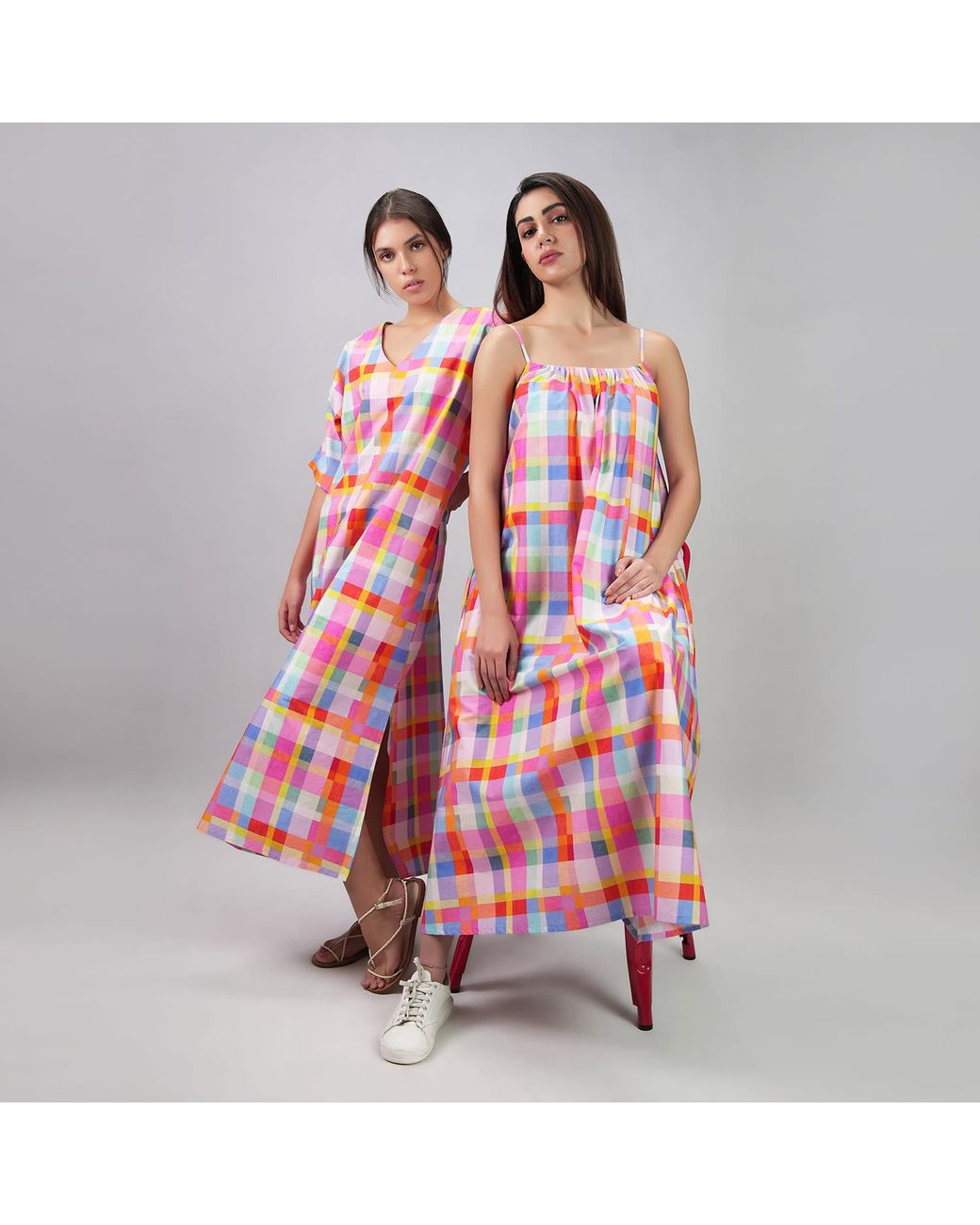 DHARA SHETH DUBAI Red Palette Picnic Long Kaftan Dress With Side Slit