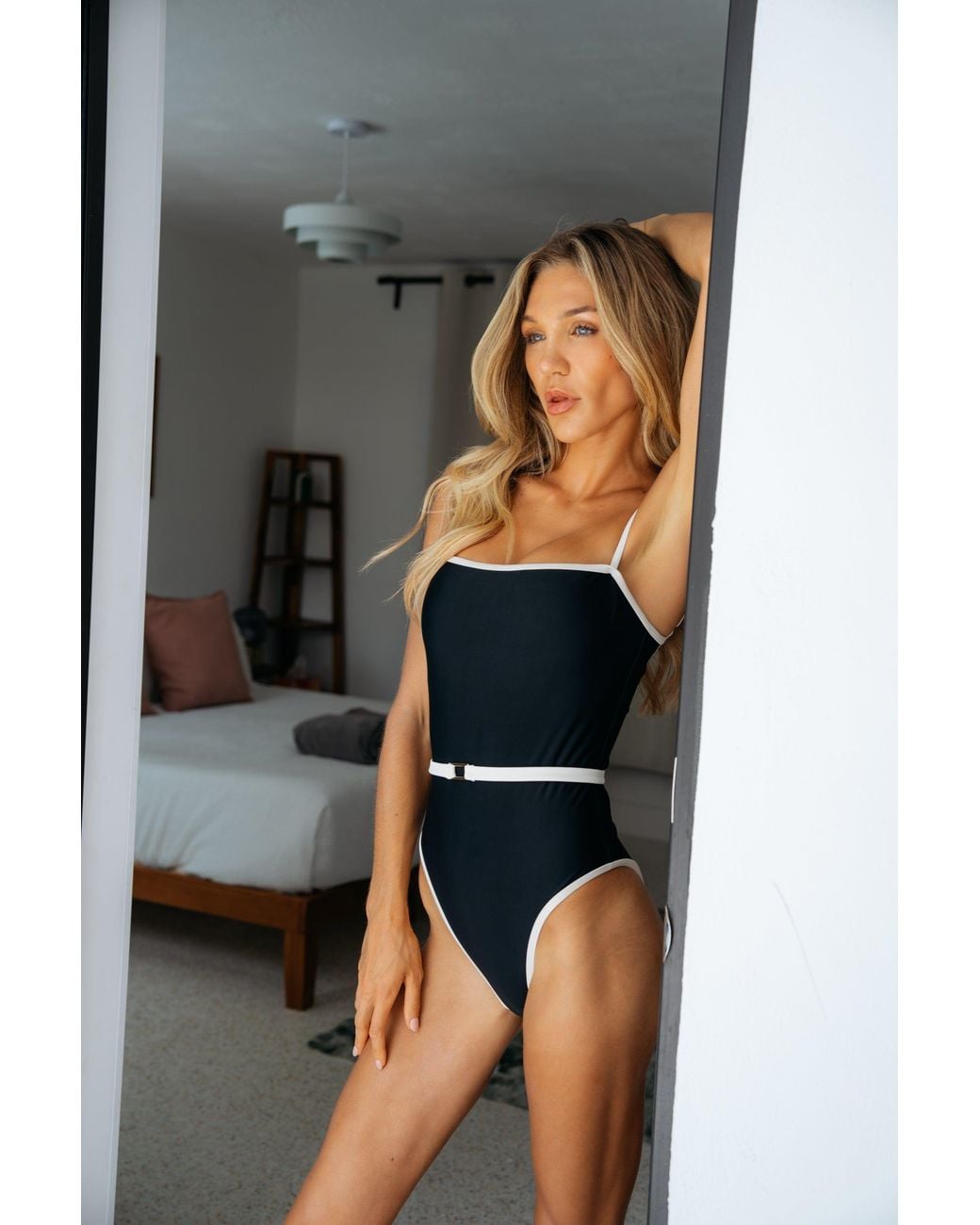 IVY SWIMWEAR Black Muse Monokini