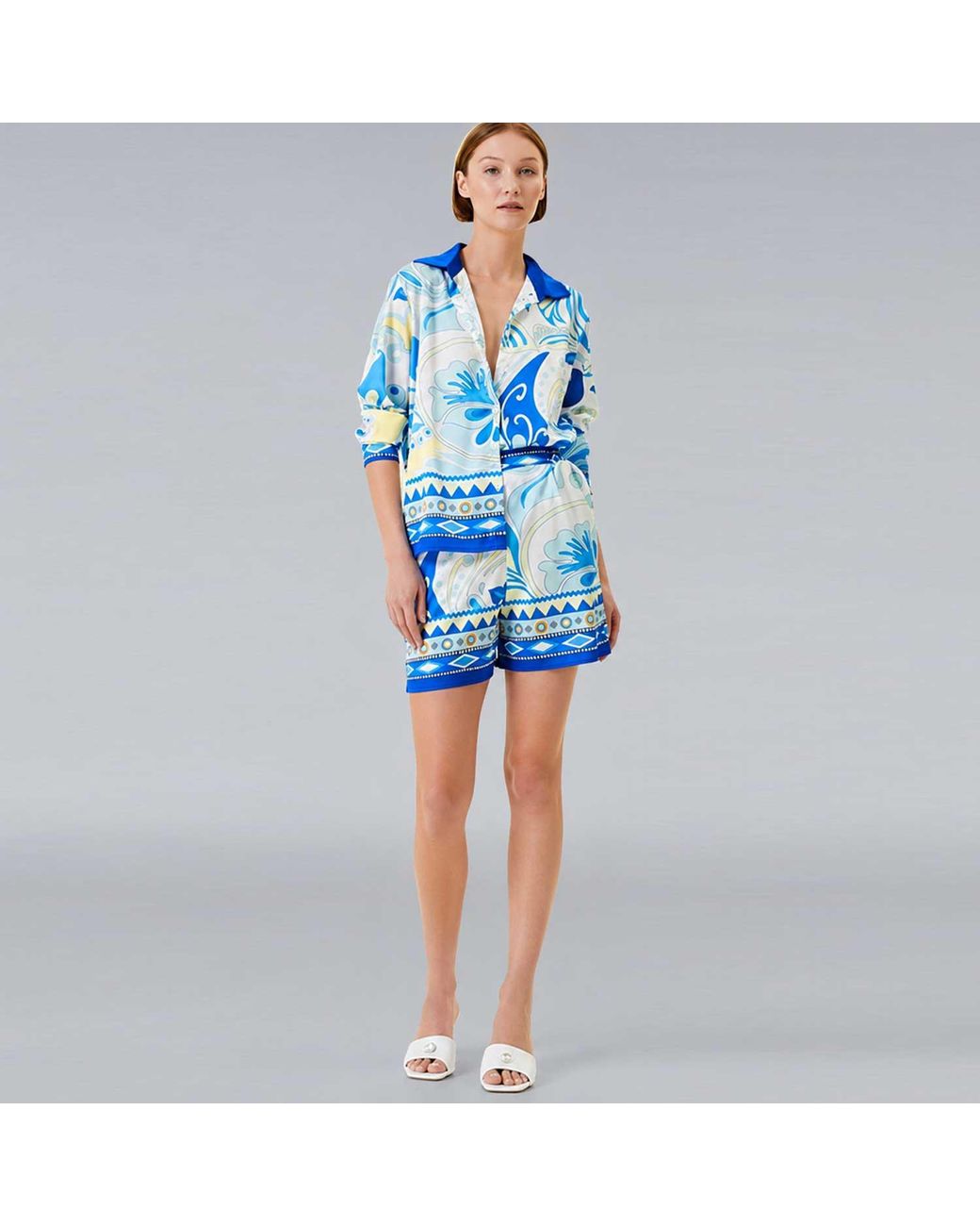 LOVEIST STORE Blue Trya Printed Long Sleeve Shirt