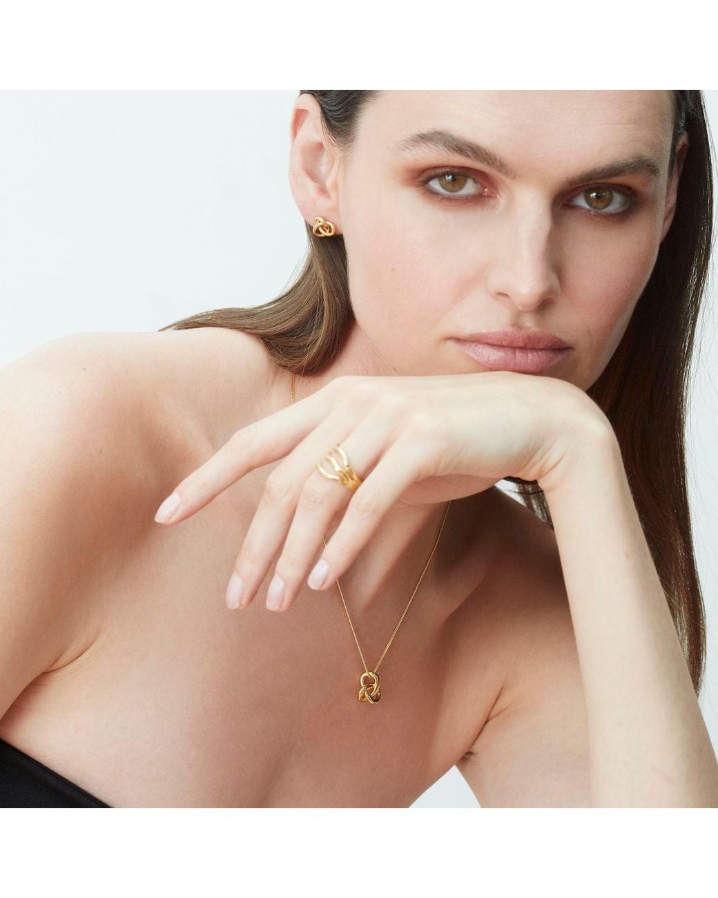 Muru Metallic Amara Necklace