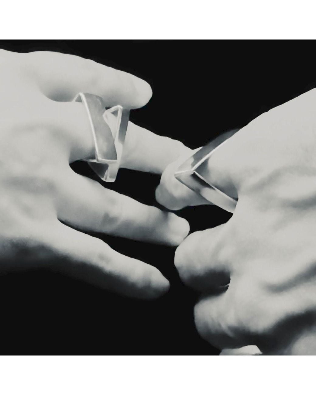 Aki Roc Jewelry White Triangle Balance Ring Six Mm