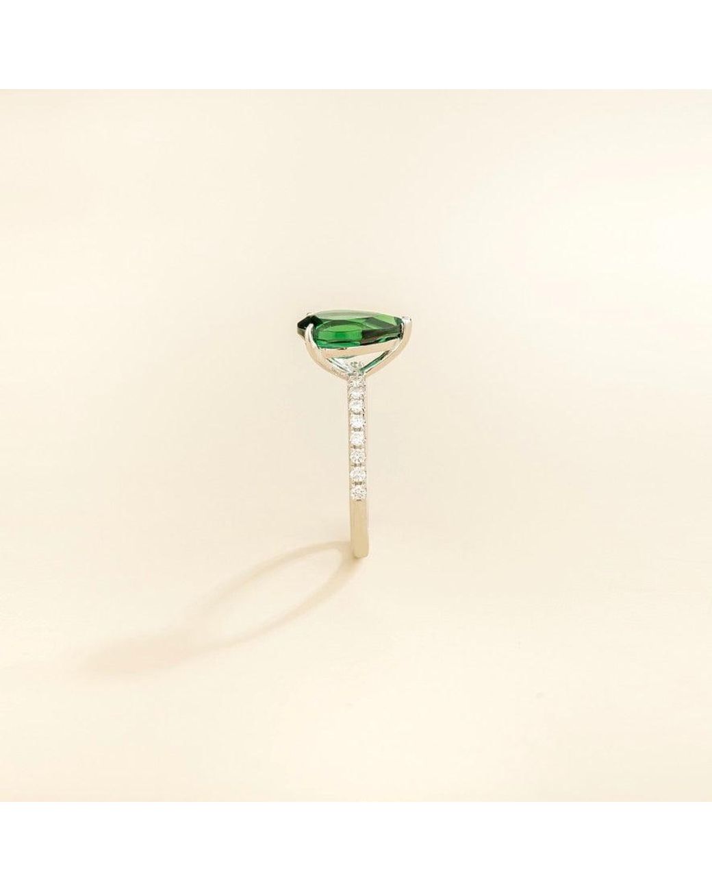Juvetti Green Ostry Emerald Pear-Cut & Diamond Pave Shoulder Ring
