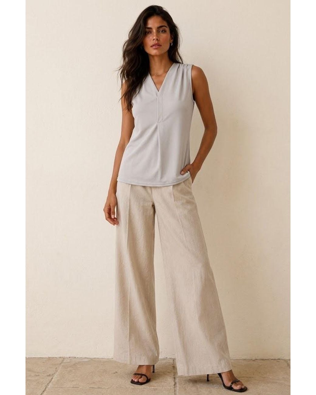 Conquista Gray Draped V-Neck Sleeveless Jersey Top