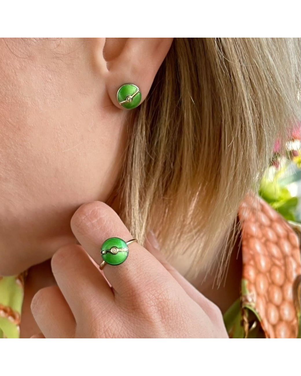 Ecce | Artisan Diamonds Green Enamelled Mini Multi Diamond Buttons 14K Earring
