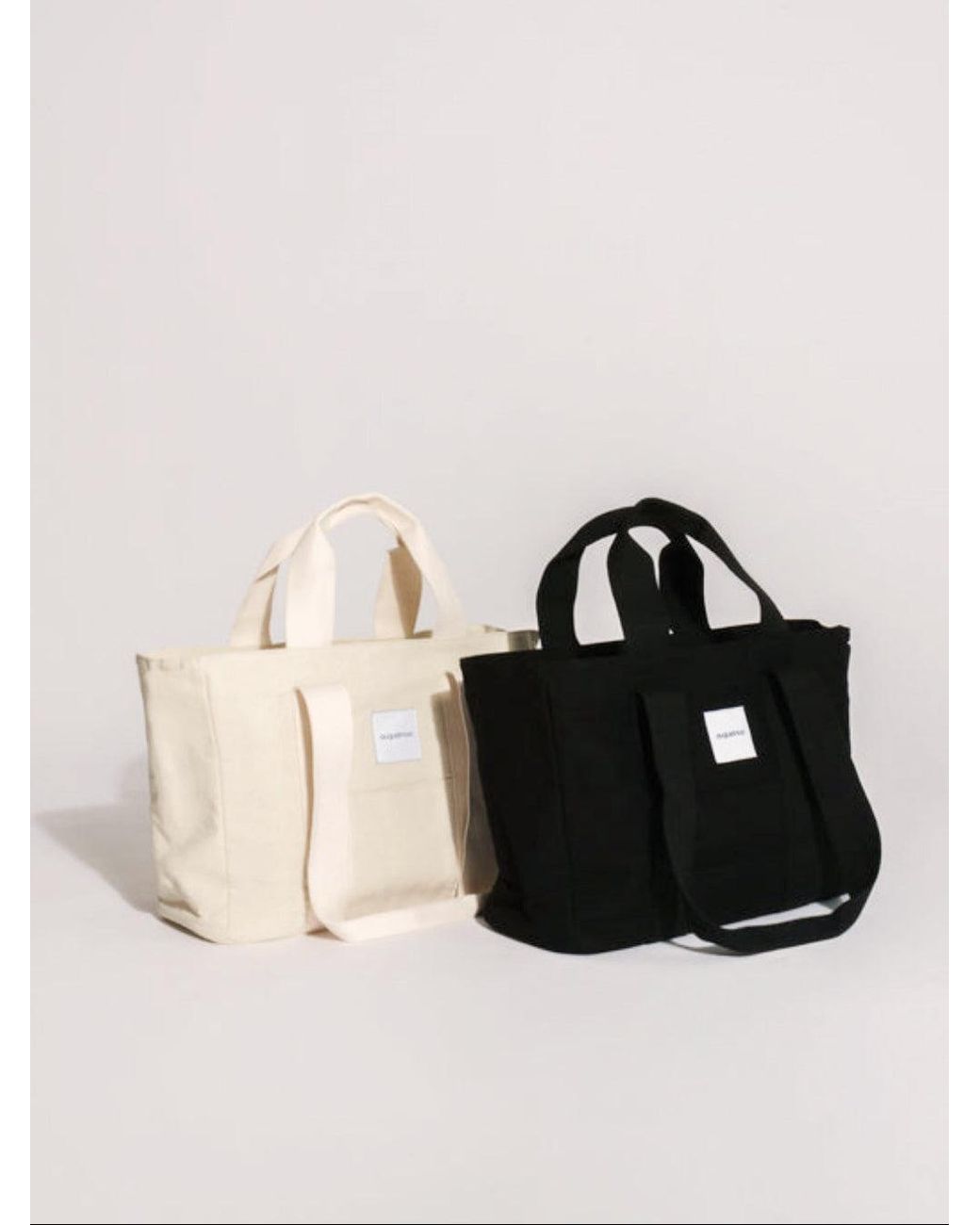 augustnoa Black The Everyday Tote