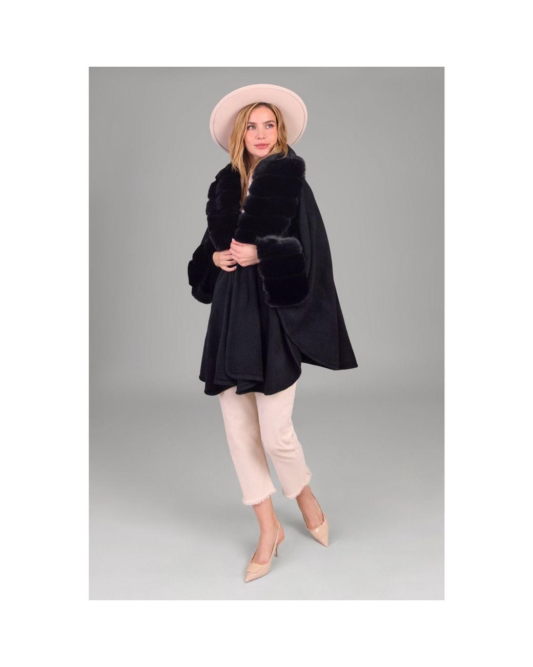 Saachi Black Faux Fur Trim Kimono