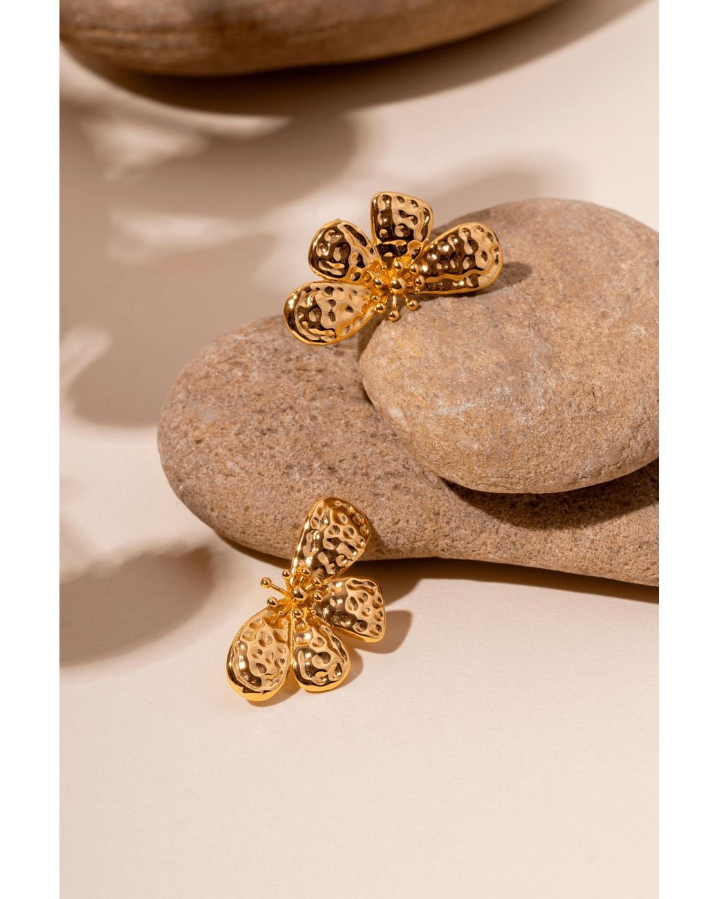 Zynnia Collective Metallic Textured Bloom Studs