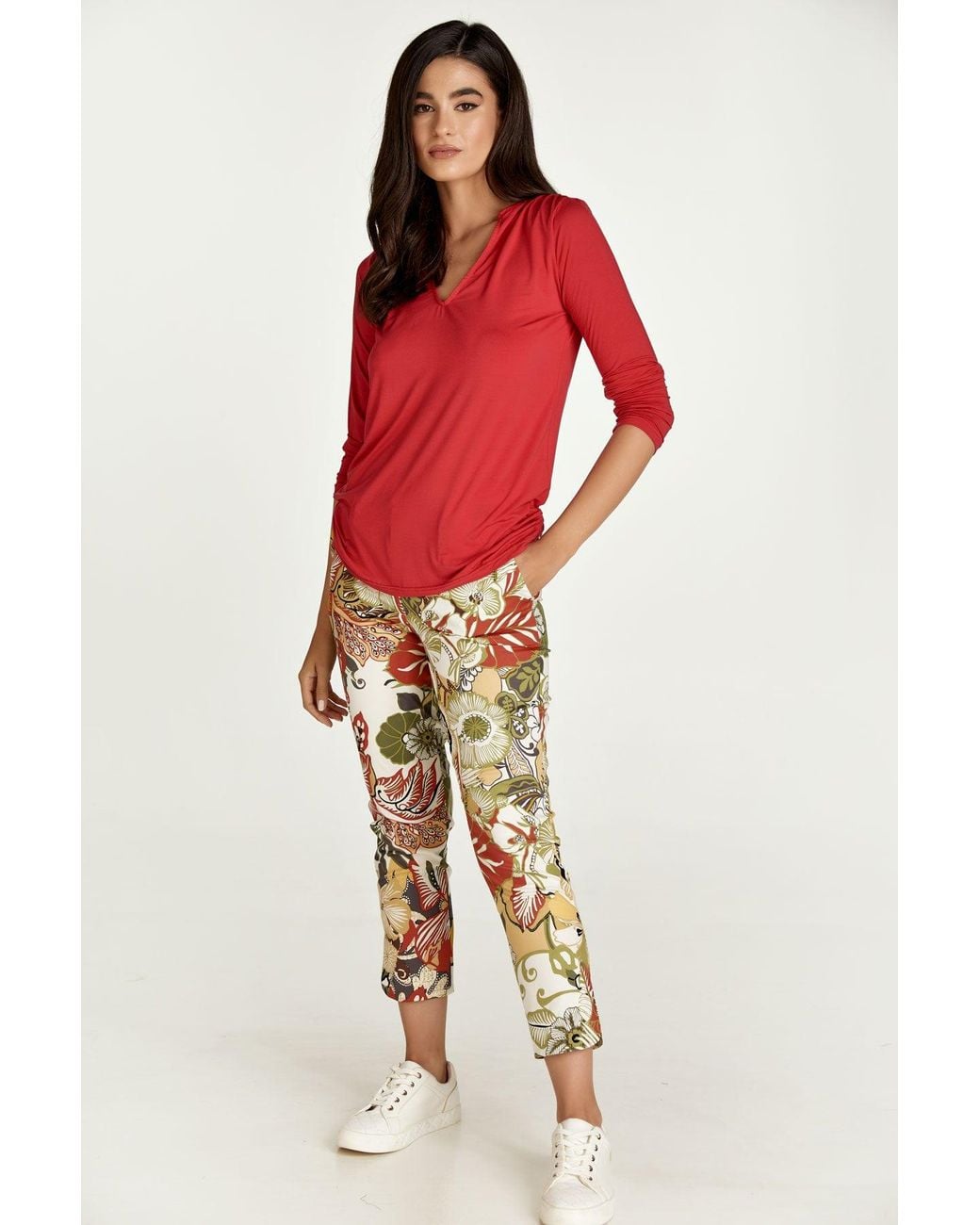 Conquista Red Jersey V Neck Top