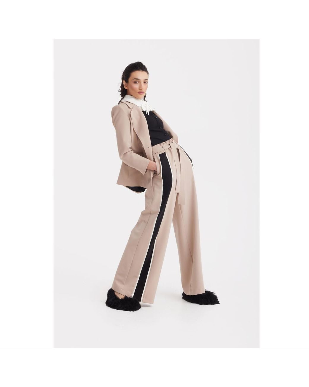 Julia Allert Natural Neutrals Belted High Waist Wide Leg Pants –