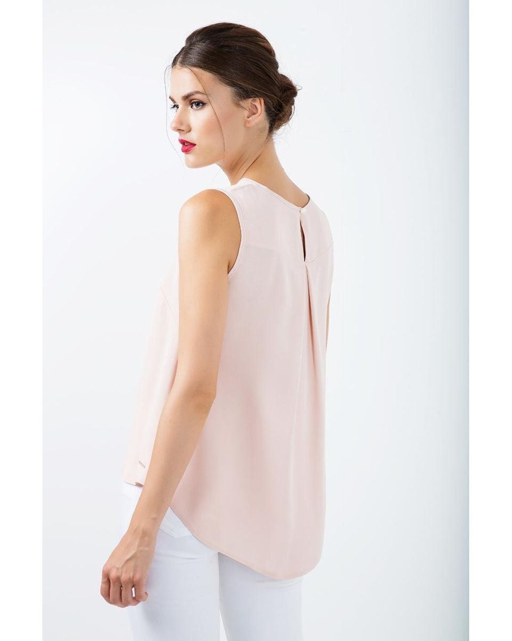 Conquista Pink Keyhole Detail Sleeveless Top