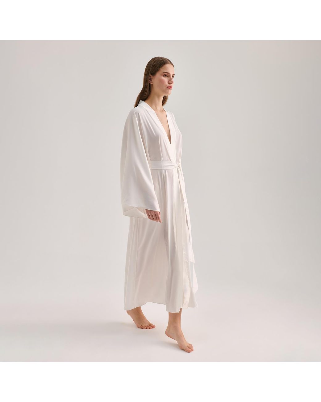 Avenue 8 White Silk Maxi Robe
