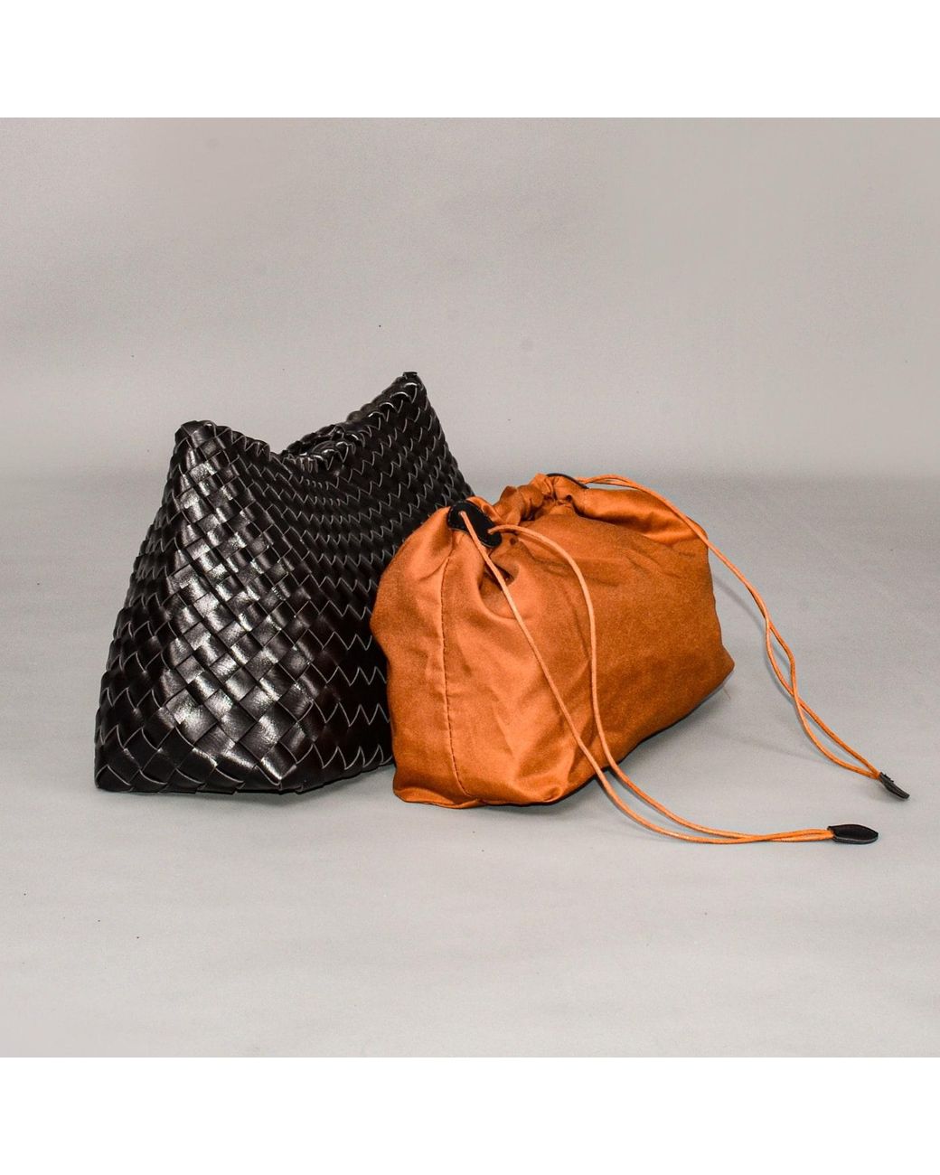 Rimini Black Hand Woven Shoulder Bag 'Donna'