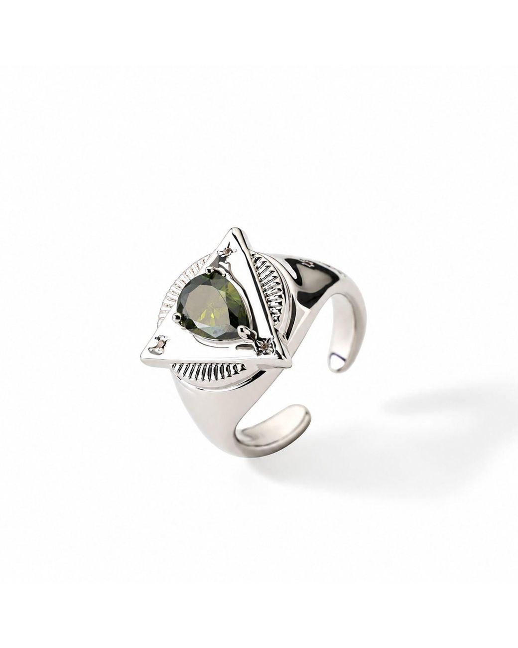 Qibai White Leo Zodiac Ring –