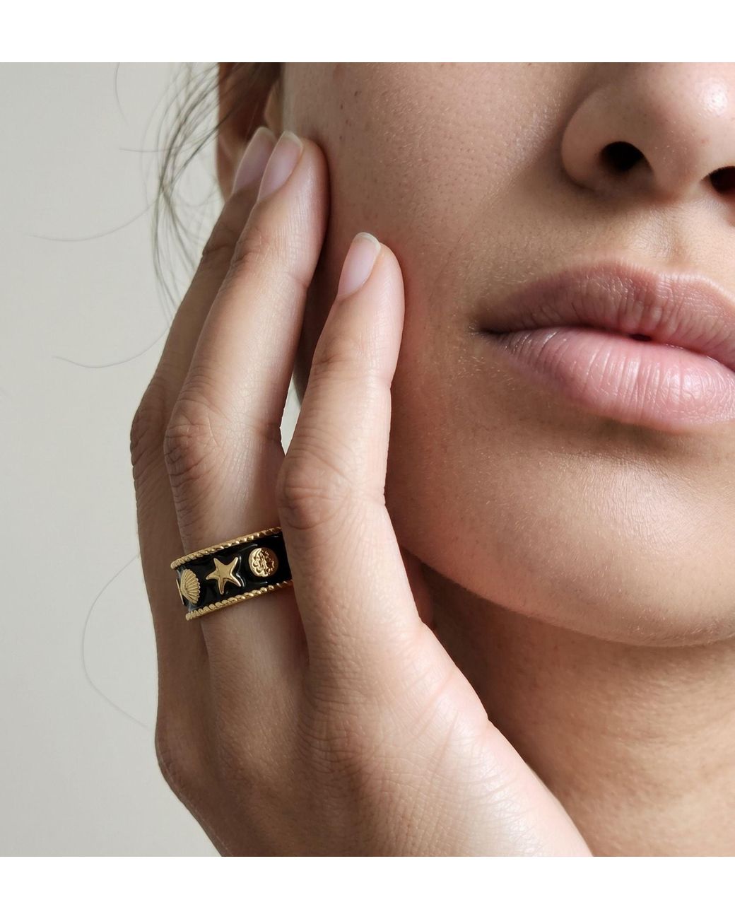 Uchi and Soto Metallic Kin & Shell Ring
