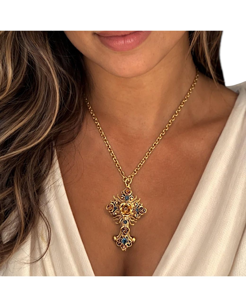 Vstyle Metallic Cross & Roses Necklace