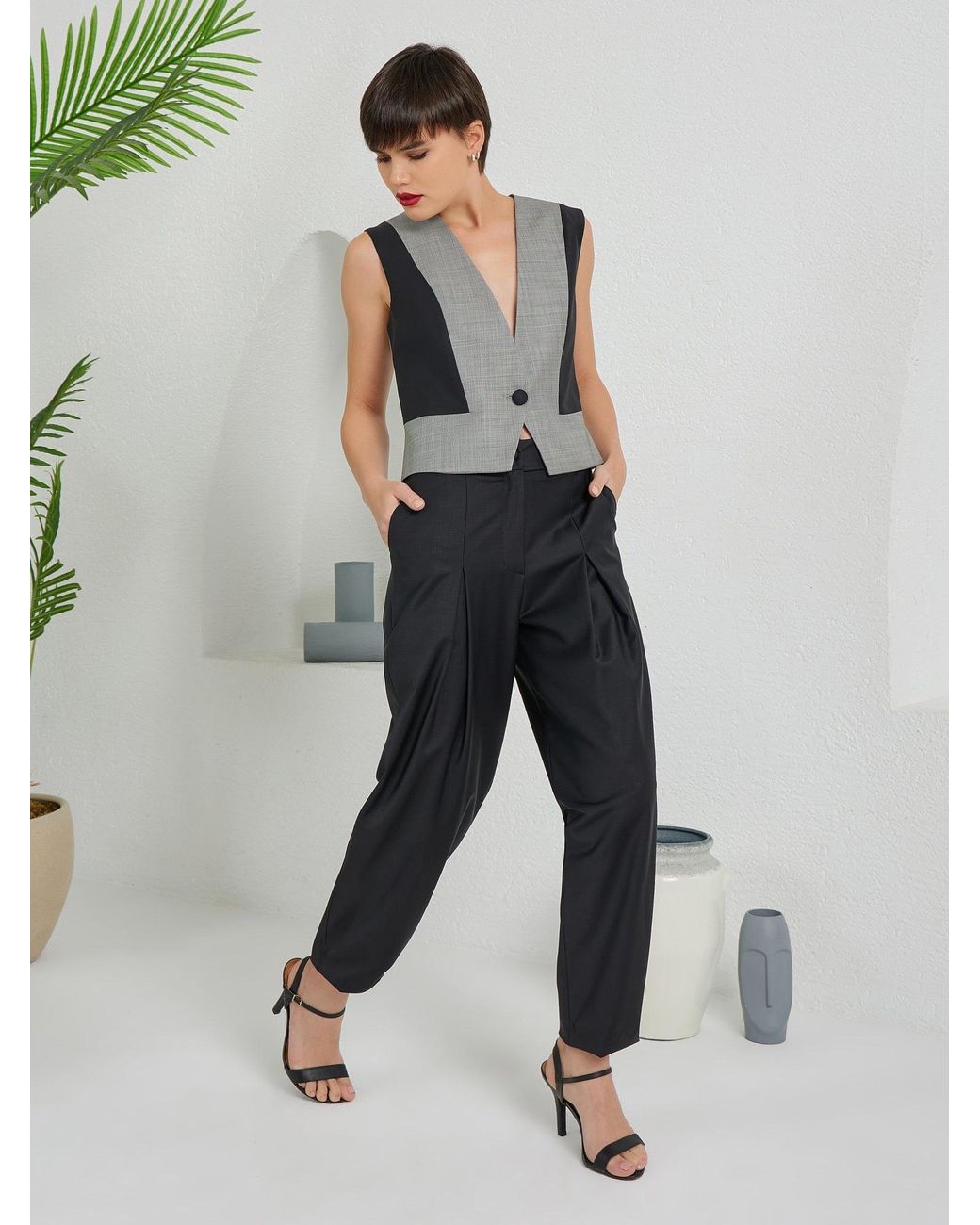 Lumina Eligma Black V Button Vest