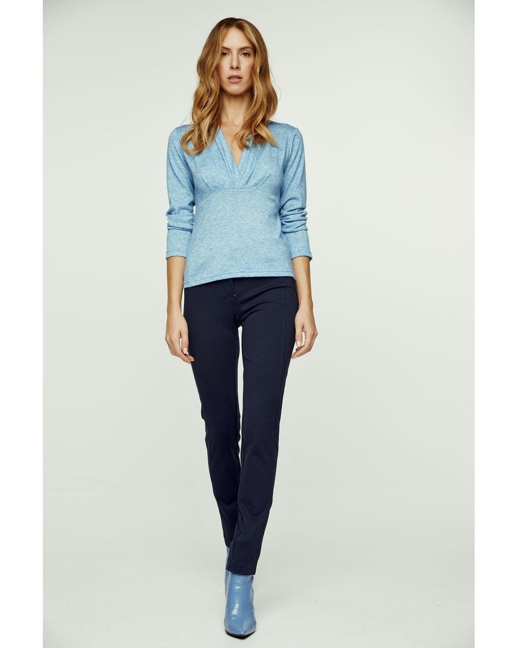 Conquista Blue Light Melange Knit V Neck Top