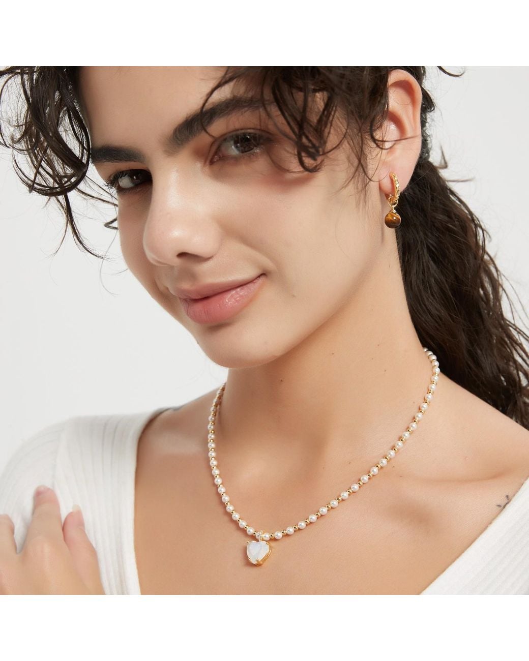 Miss Cecilia Metallic Alice Opal Pearl Necklace