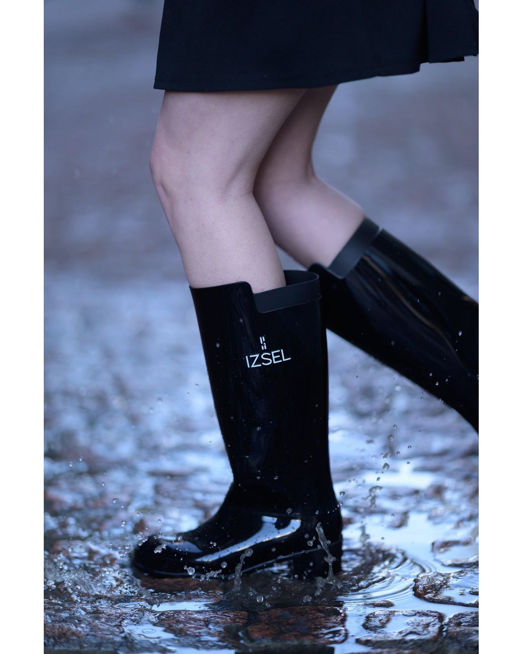 Izsel Black Classic Rain Boot