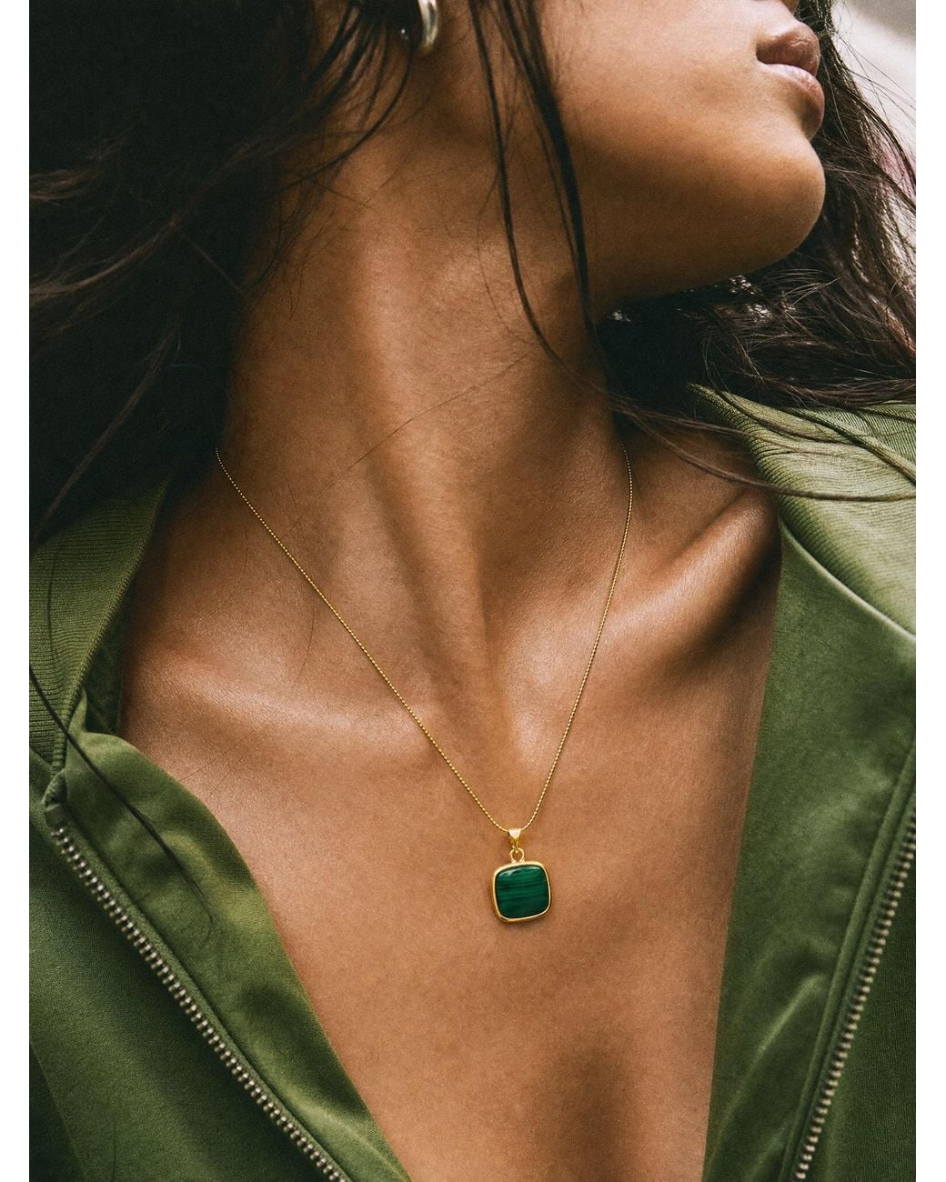 Saéa Metallic Dainty Malachite Pendant Necklace On-Filled Snake Chain