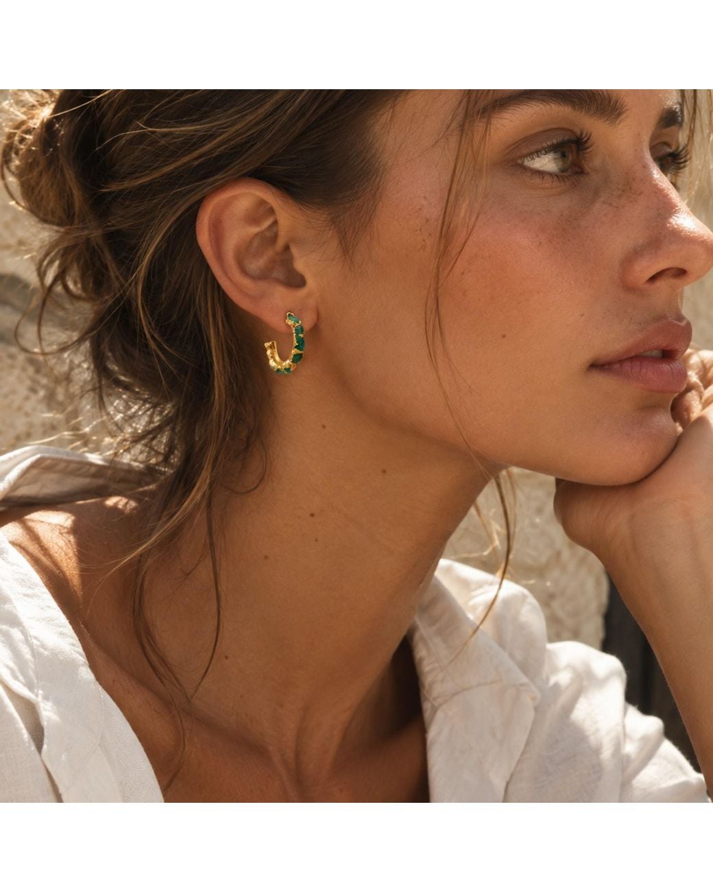Lalinde Metallic Small Emerald Hoops