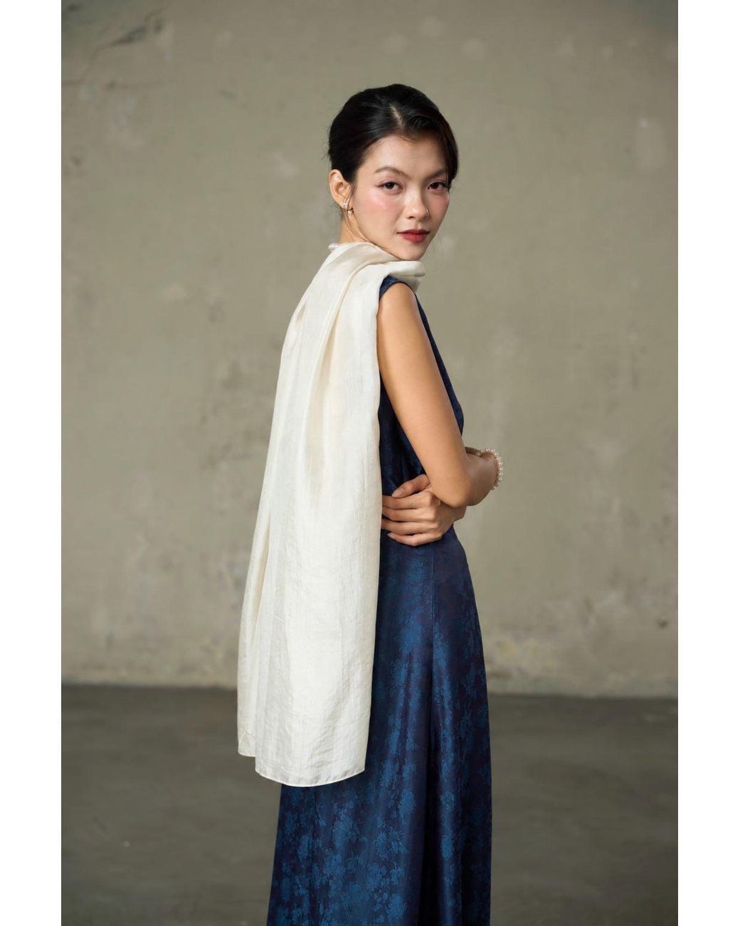 Silk and Bears White Oyster Silk Scarf – Hand-Dyed Mulberry Silk, Wedding & Bridal Wrap