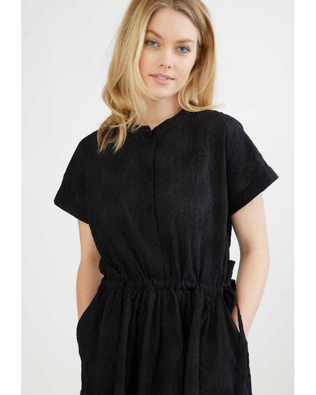 GROBUND Black Vigga Dress