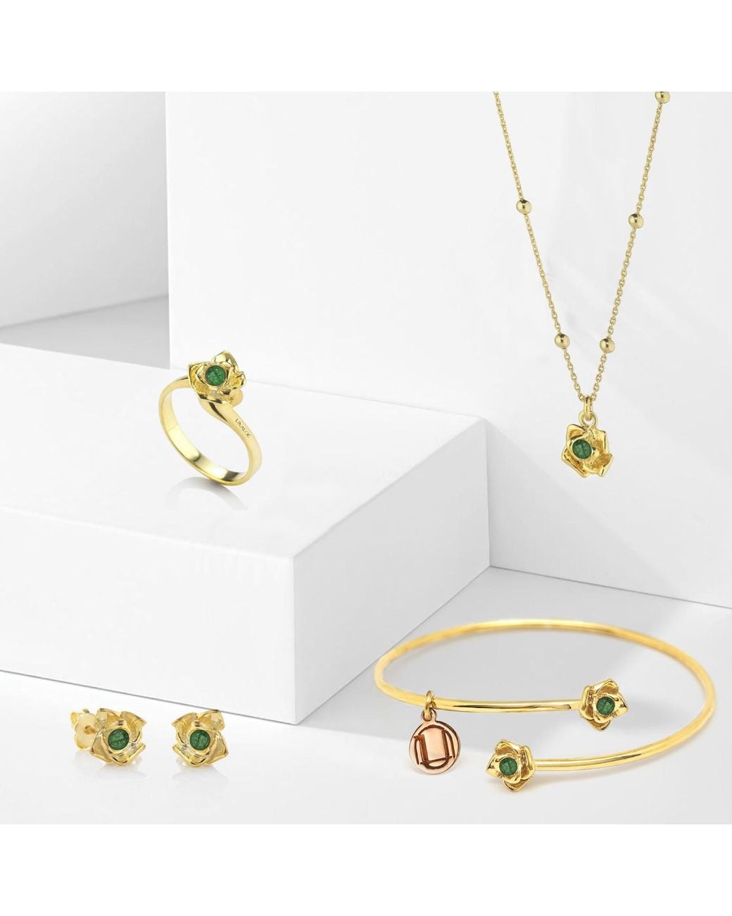 Unaloe Metallic Magnifica Ring, -Plated Emerald