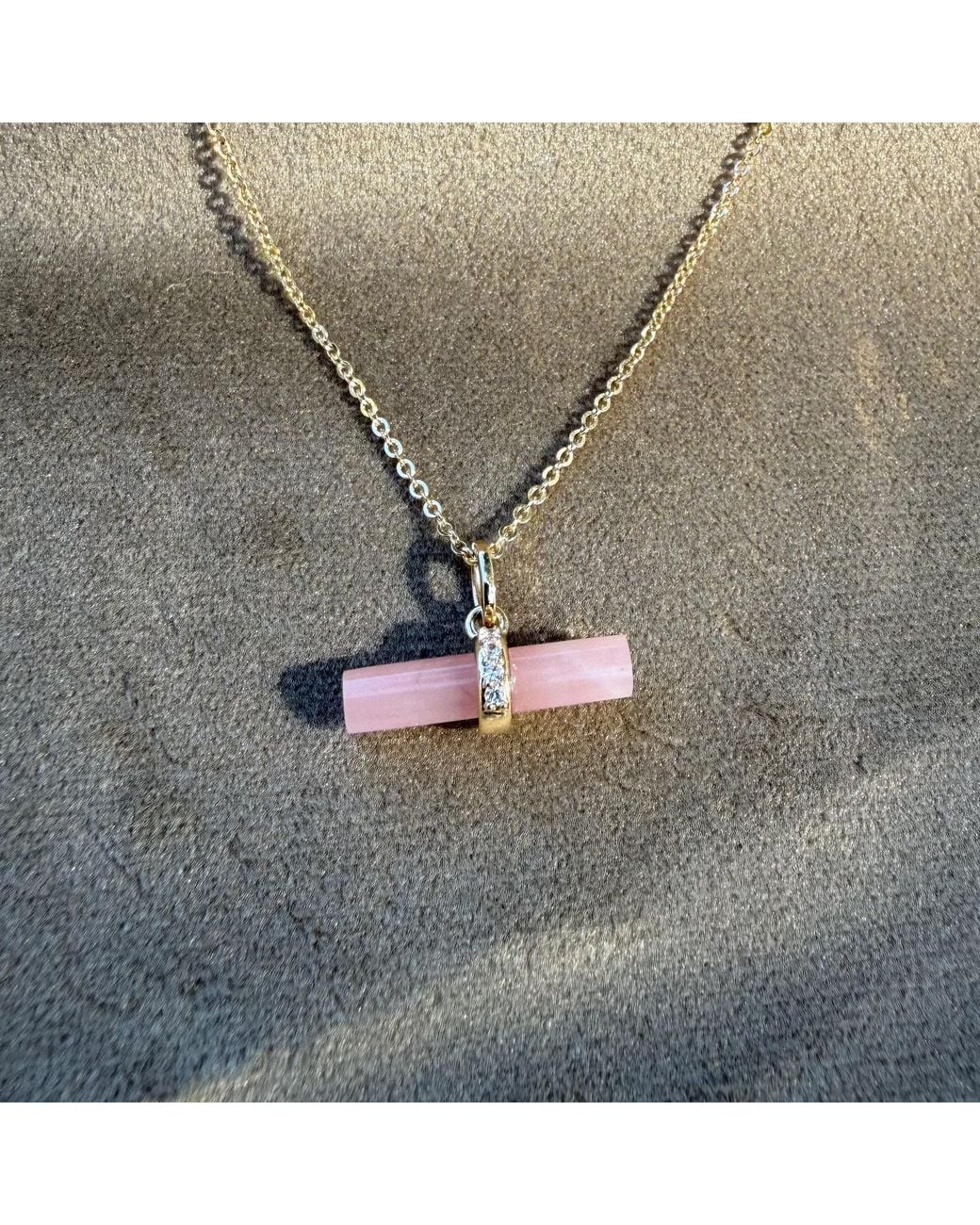 Zohreh Pink Guava Quartz T-Bar Pendant 9K