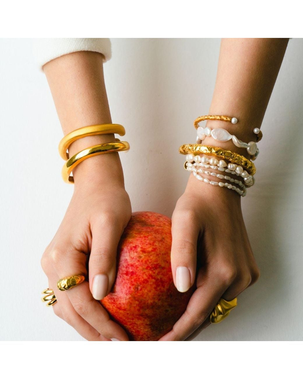 LINYA JEWELLERY Metallic Grel Thick Asymmetric Matte Bracelet