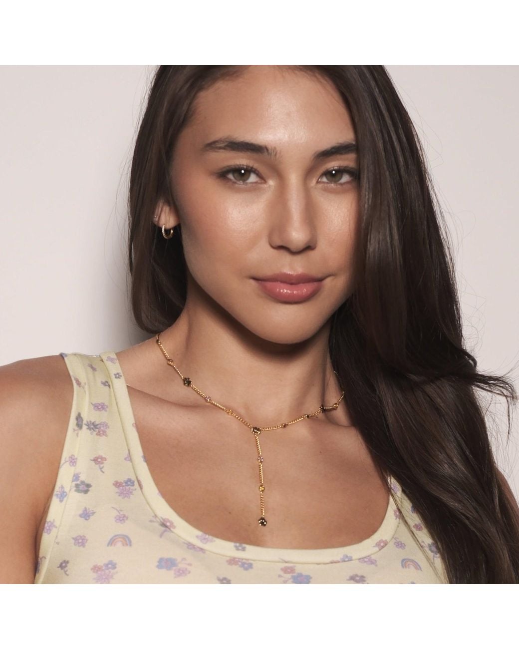 Cloud Haven Metallic Paw Print Rosary Necklace