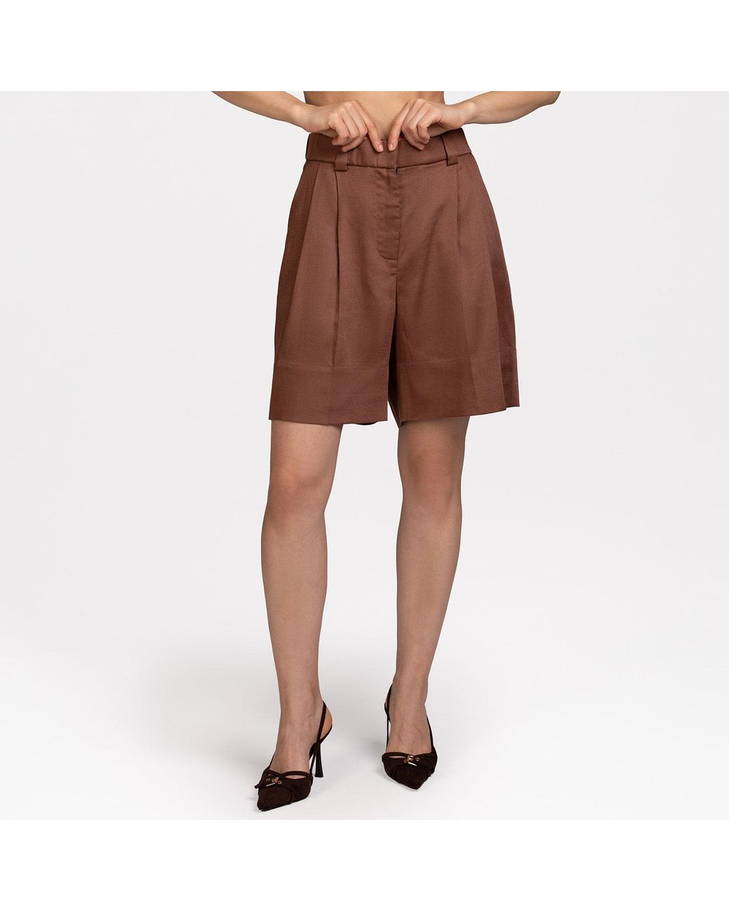Mandragora Red Gianni Shorts