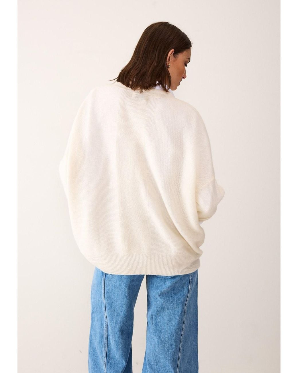 Loop Cashmere White Relaxed Lofty V Neck Sweater