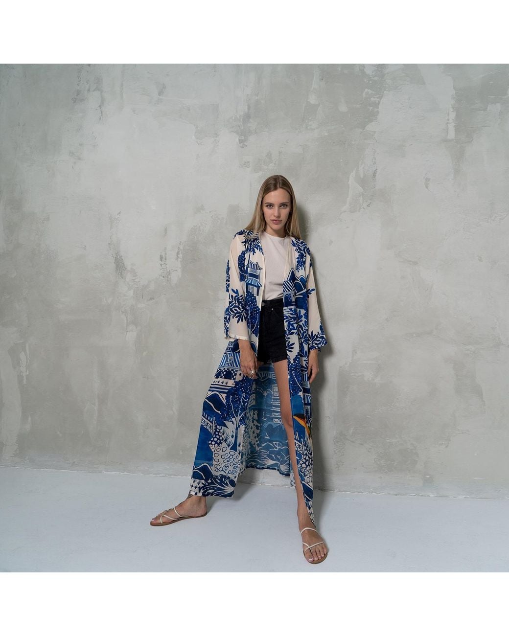 DHARA SHETH DUBAI Blue Harmony Bird Print Long Kimono