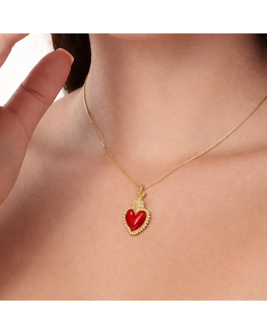 Unaloe Metallic Plated Necklace With Heart Charm – Luxury Symbolic Jewelry