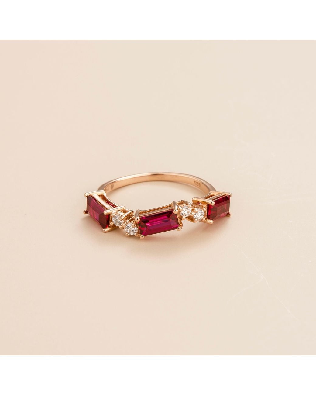 Juvetti Red Rose Forma Ring With Ruby And Diamond Set