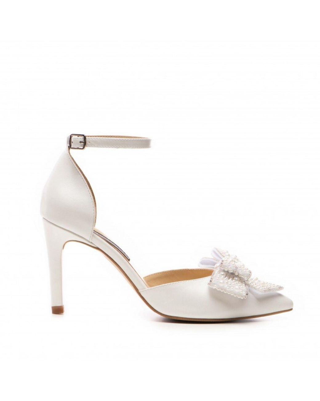 The 5Th Element White Pumps