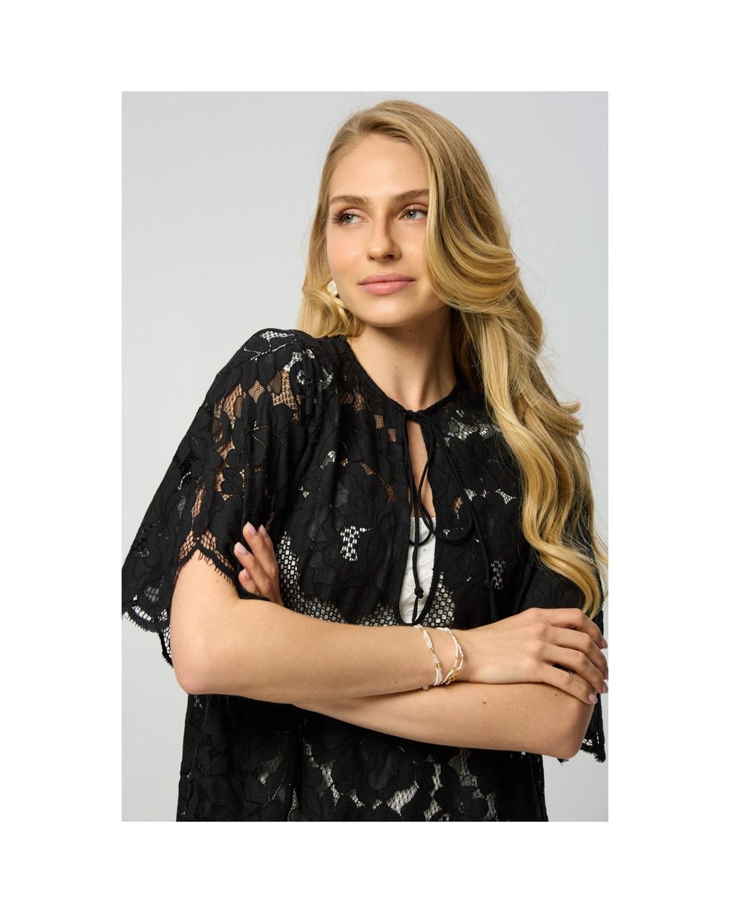 Saachi Black Floral Mesh Lace Kaftan