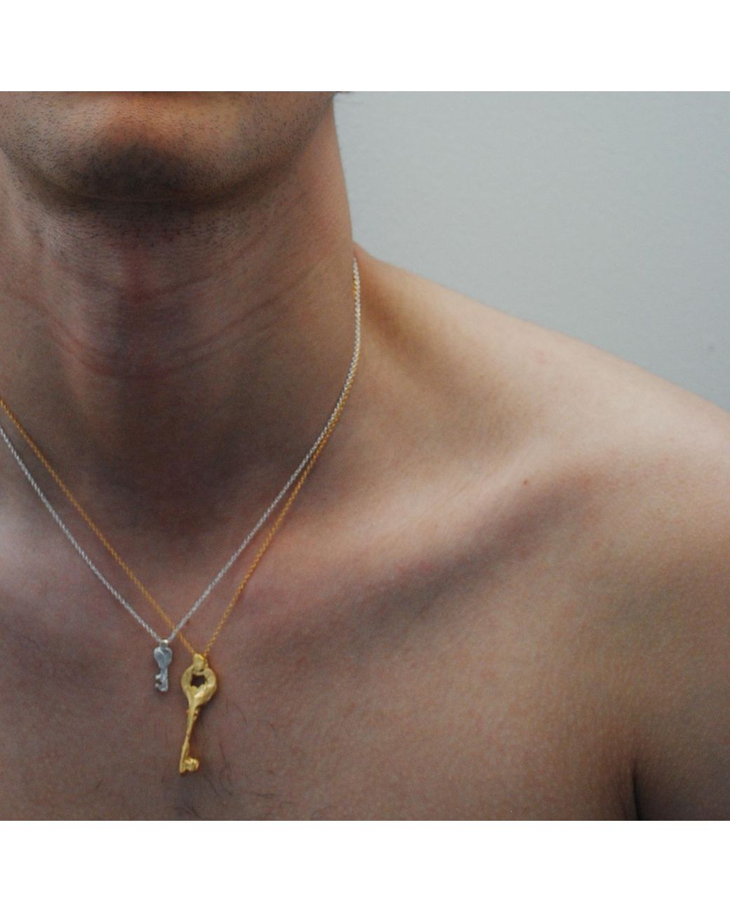 De Roms Metallic The Promise Molten Small Key Necklace