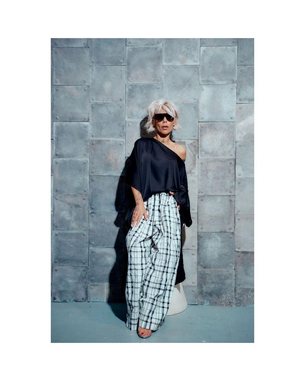 Clothes by Locker Room Black Off-The-Shoulder Maxi Tunic