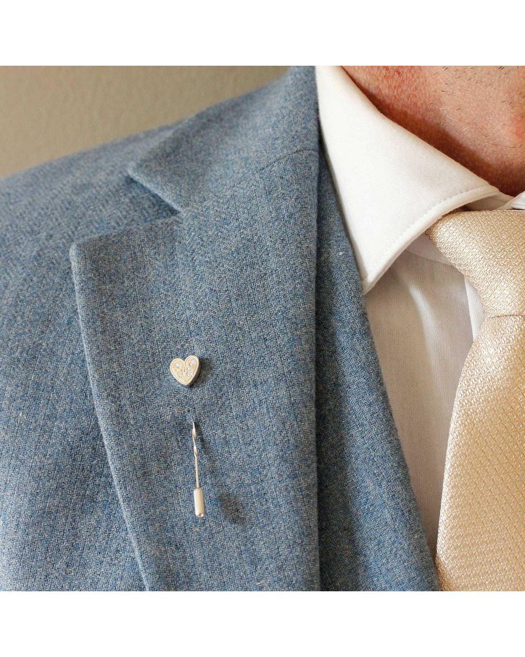 Lee Renee Metallic Wildflower Heart Tie Pin – for men