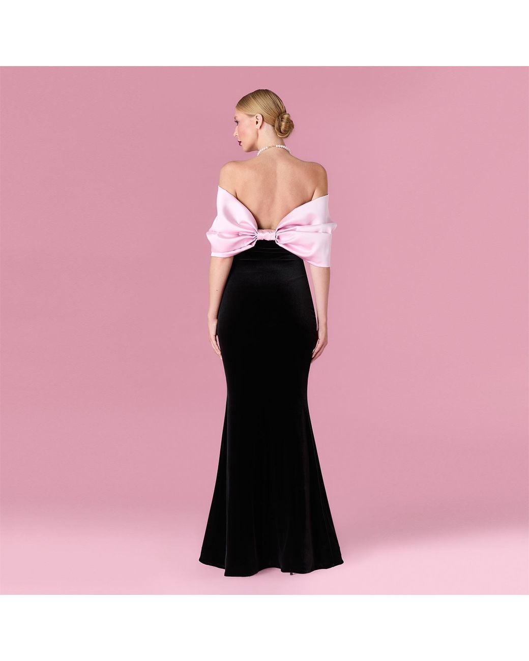 Nur Karaata Black Allure Gown