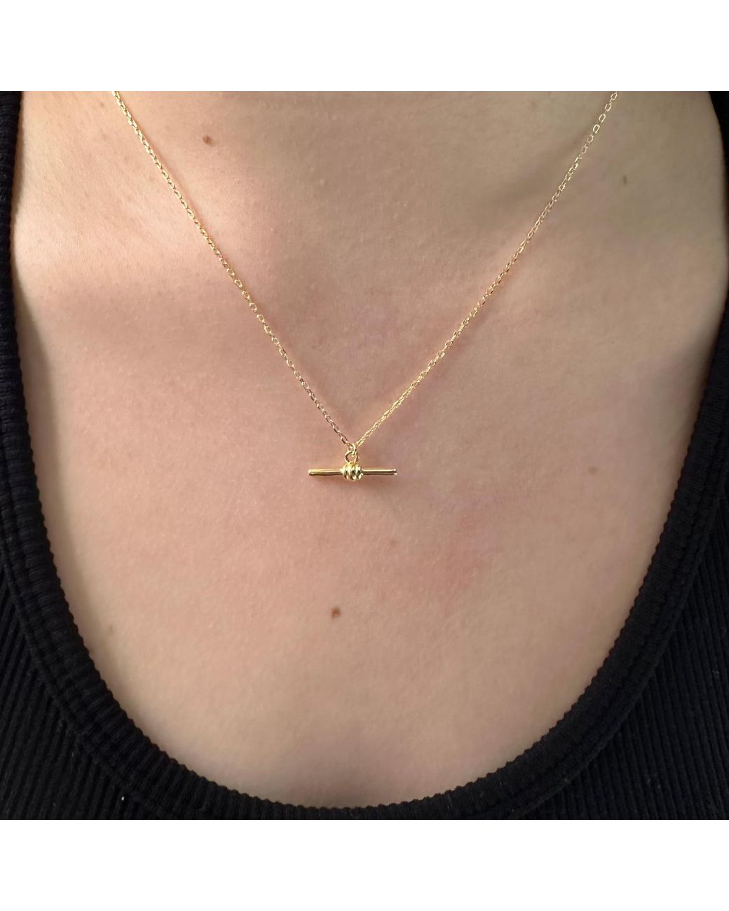 Clemence Wren Metallic T-Bar Pendant Necklace