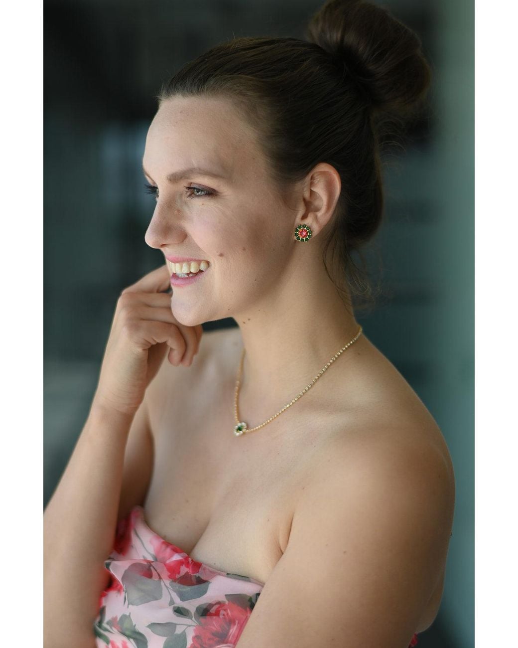 The Pink Reef White Tiny Georgian Stud