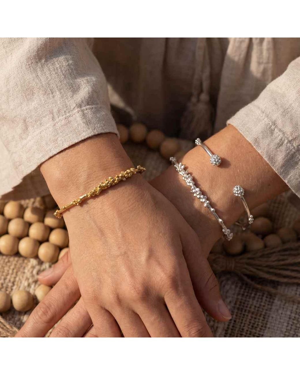 Dainty London Metallic Dainty Grain Bangle