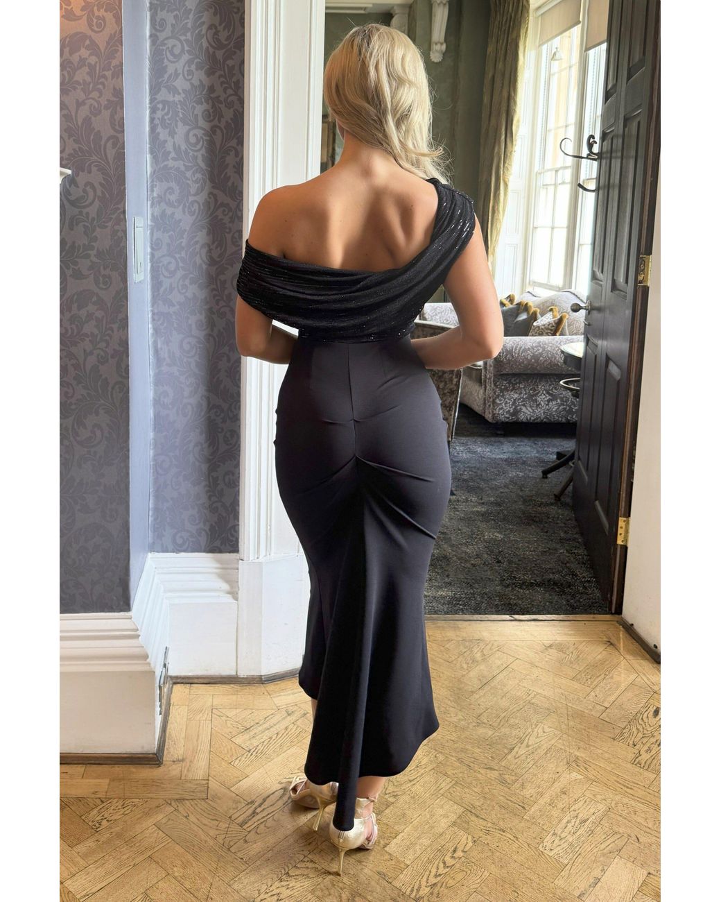 Atom Label Black Mercury Midi Dress