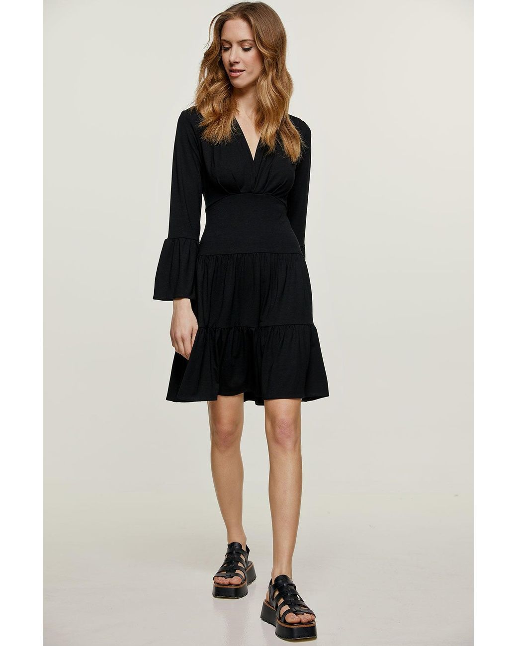 Conquista Black Jersey Tiered Dress