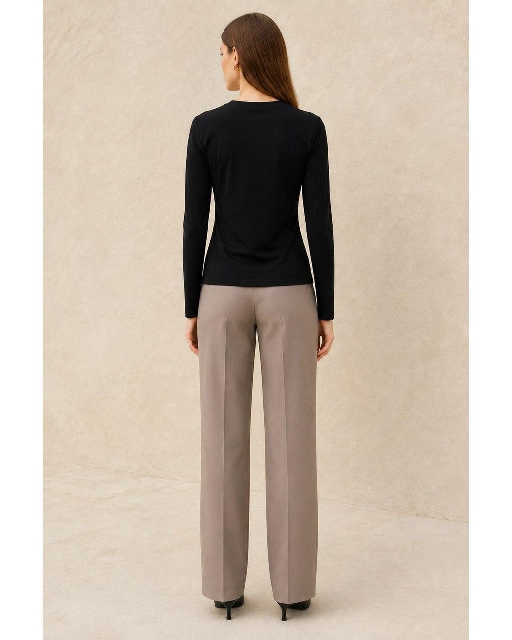 Conquista Black Pleated Surplice Long Sleeve Top