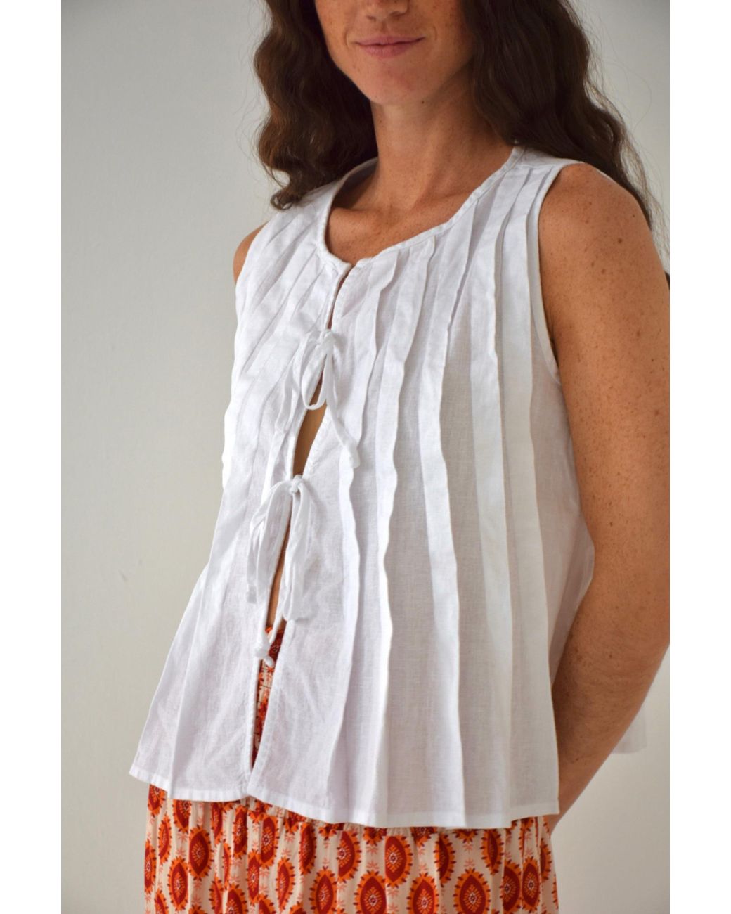 Mind Traveler White Gigi Linen Top